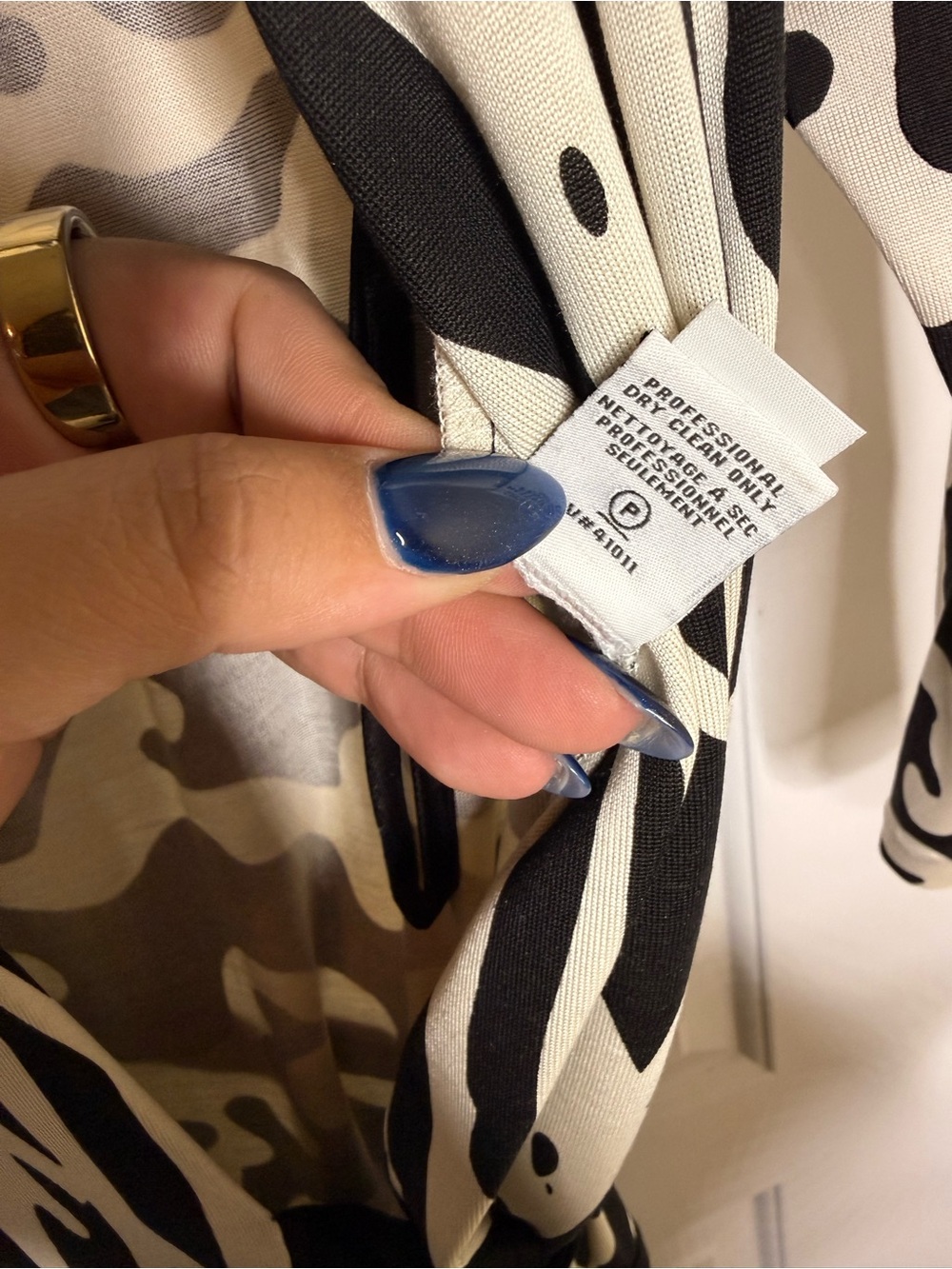 Diane Von Furstenberg Silk Jersey Black and Cream Wrap-Style Maxi Dress - Picture 8 of 10